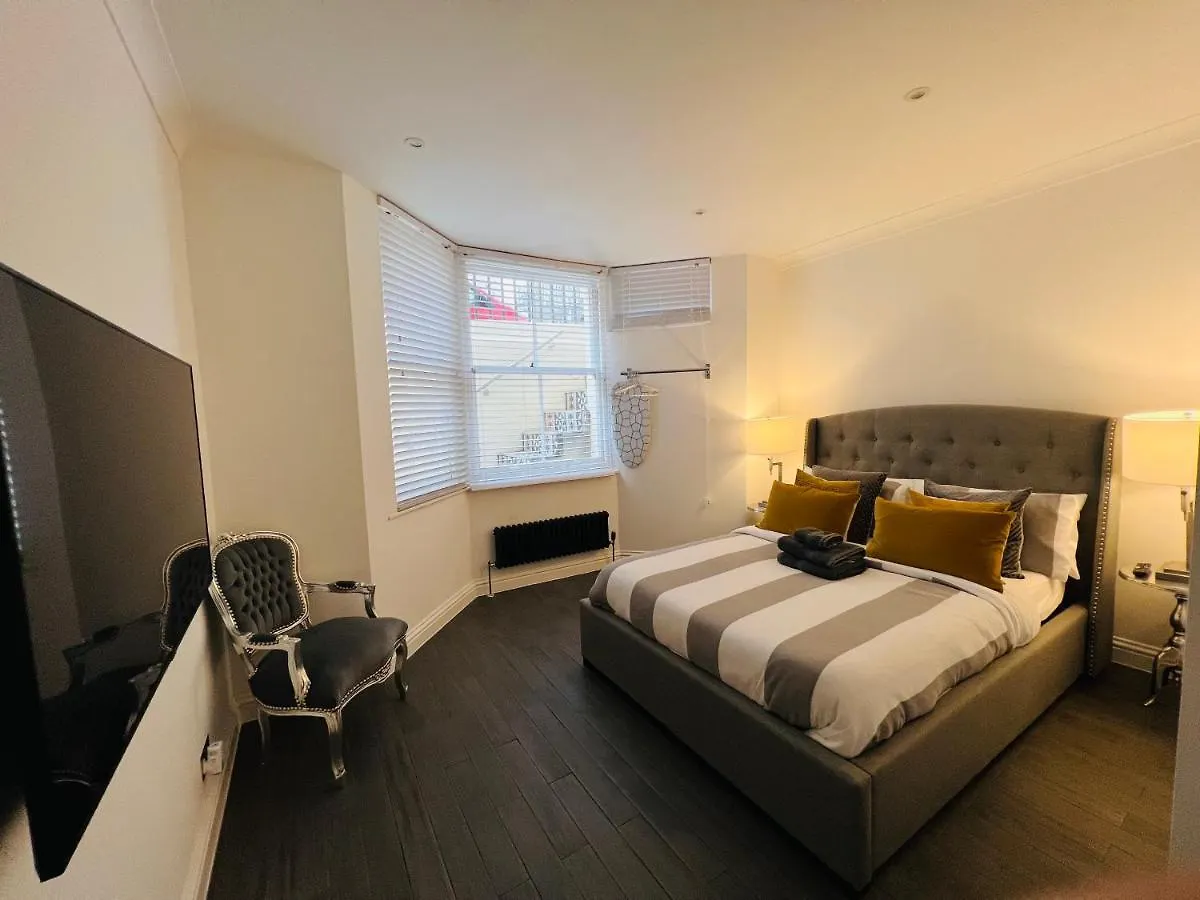 Brighton Rock Apartment 19